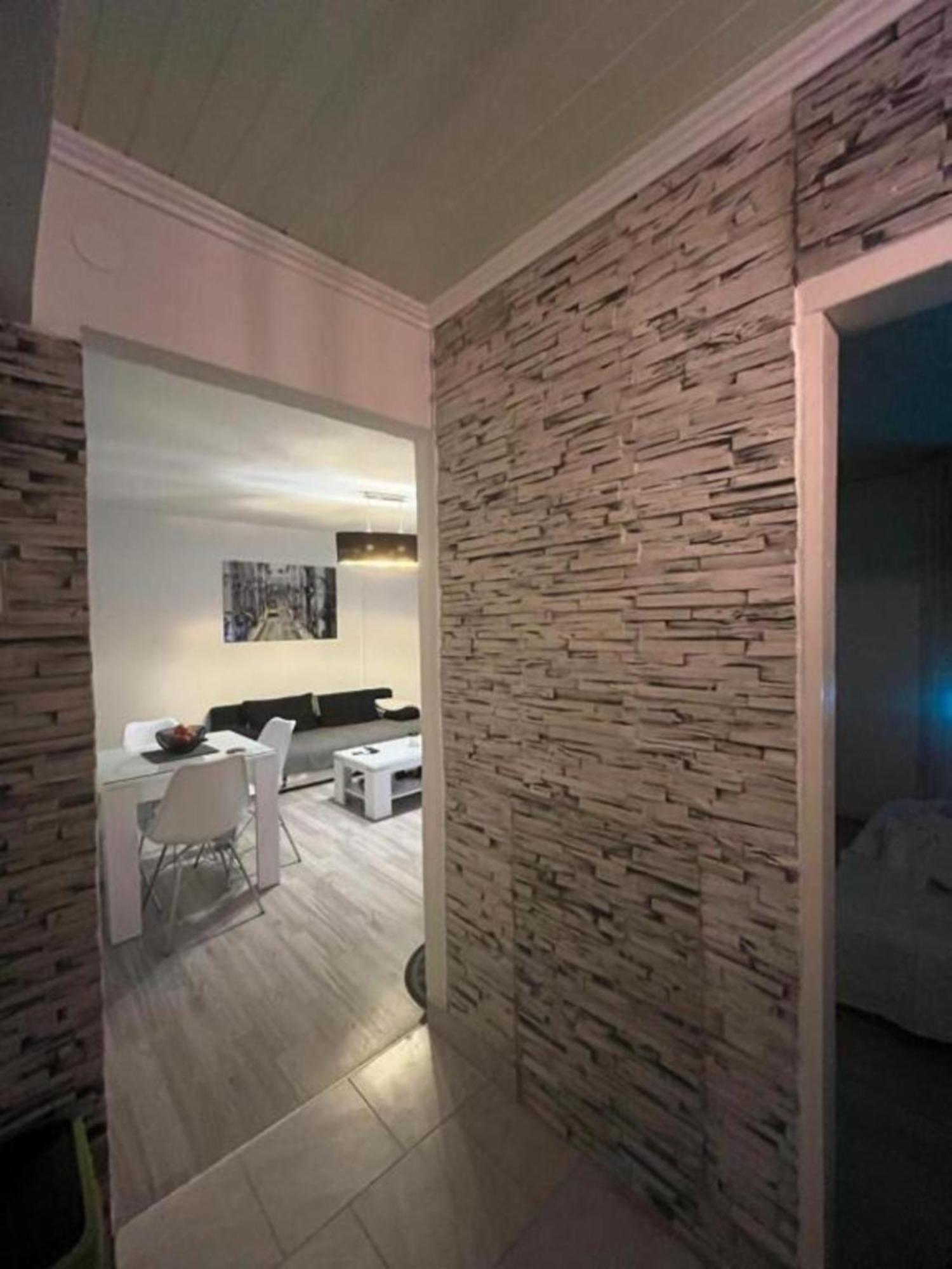 Tommy Apartment